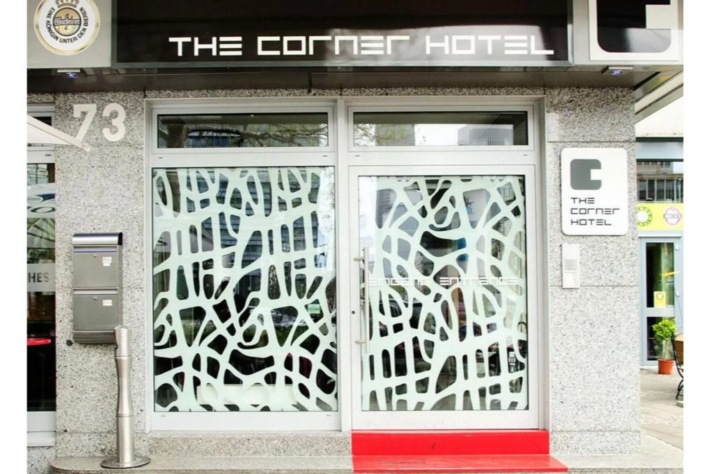 Homaris The Corner - Self-Check In