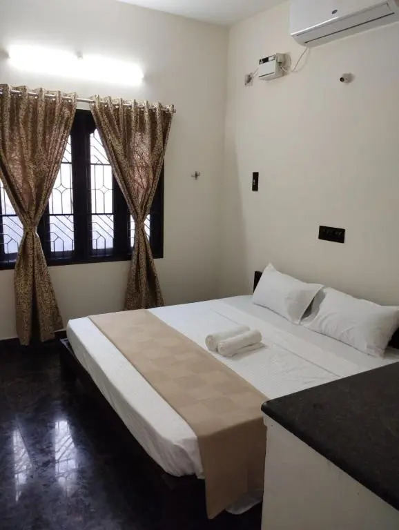 Aarudhara Holiday Home 2