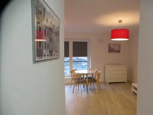 Poznan Black Red apartment