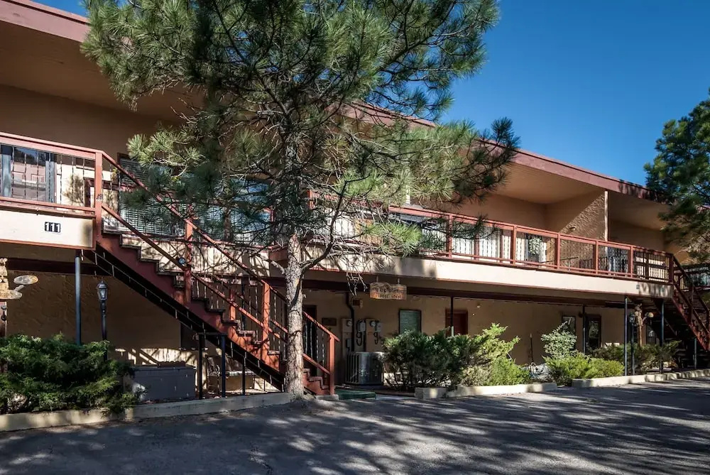 MOOSE3 - Three Bedroom Townhome