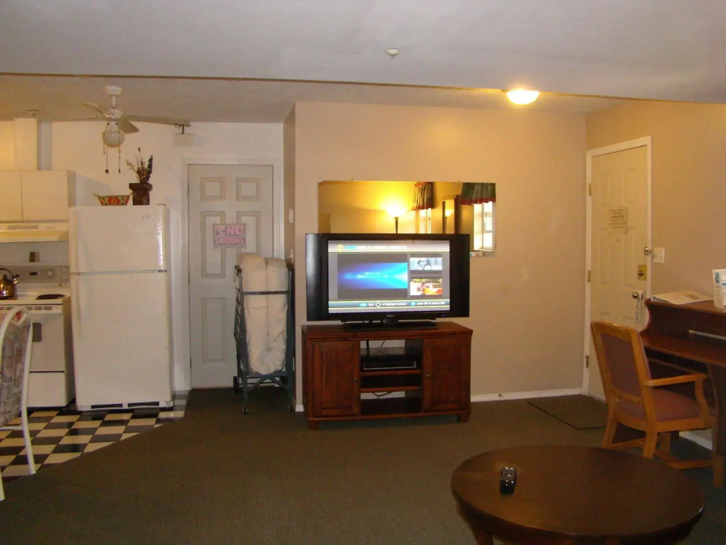 Harbour Light Motel
