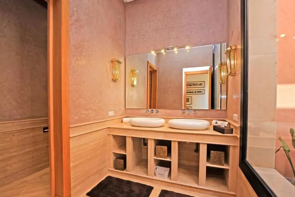 Villa de Luxe 5 suites à la palmeraie