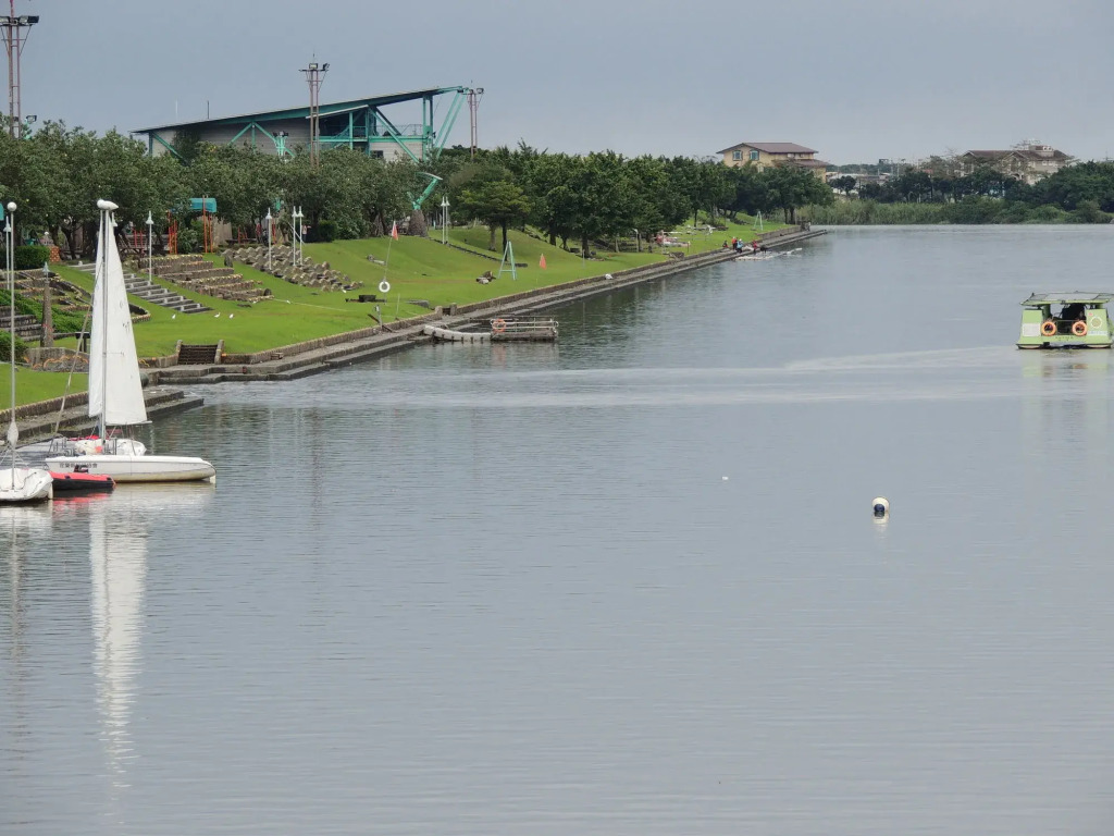Dongshan River Left Bank