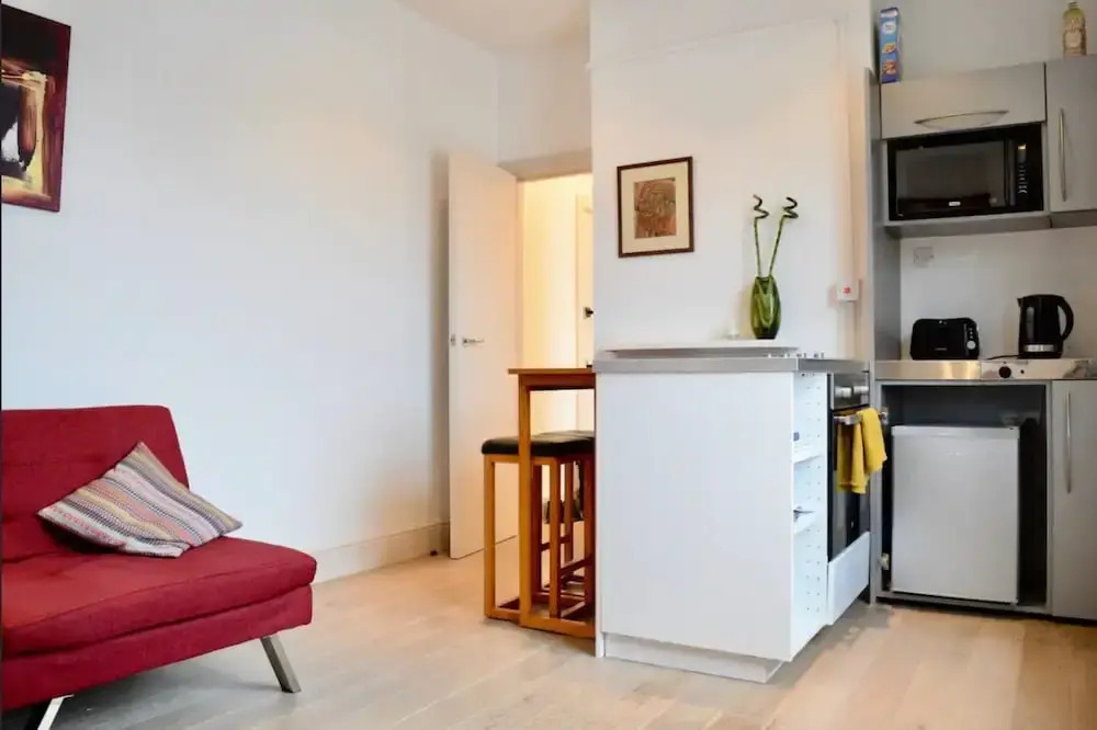 Cosy 1 Bedroom Apartment in Shepherds Bush