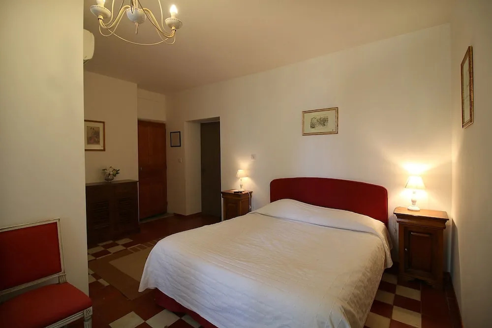 Logis Hôtel Restaurant Gîte La Bastide du Vébron