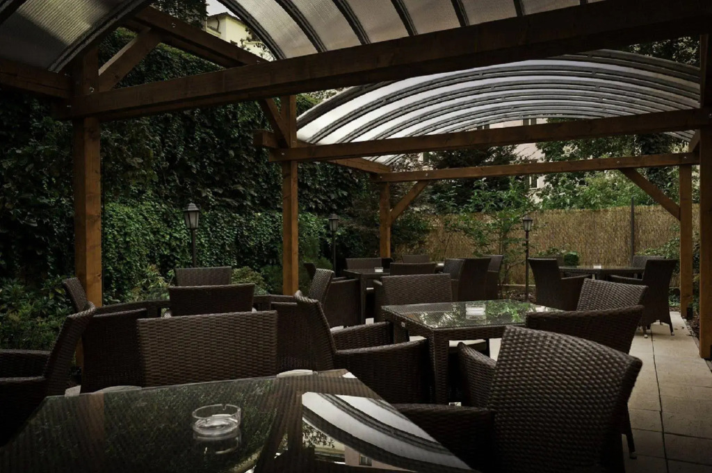 Alqush Downtown Hotel