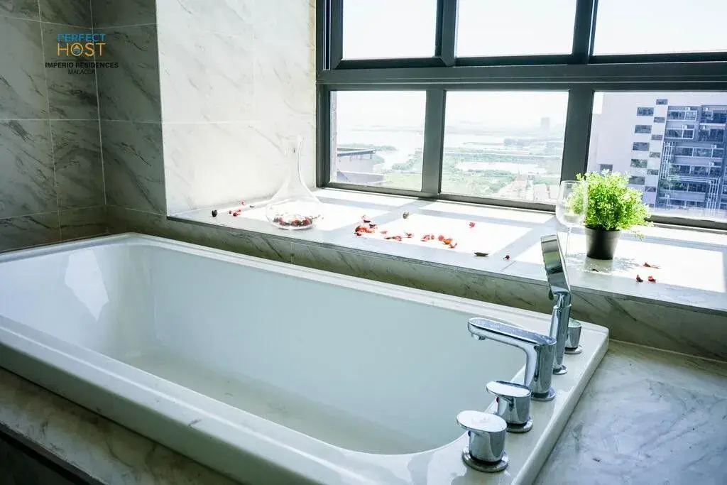 Imperio Residence Seafront by Perfect Host