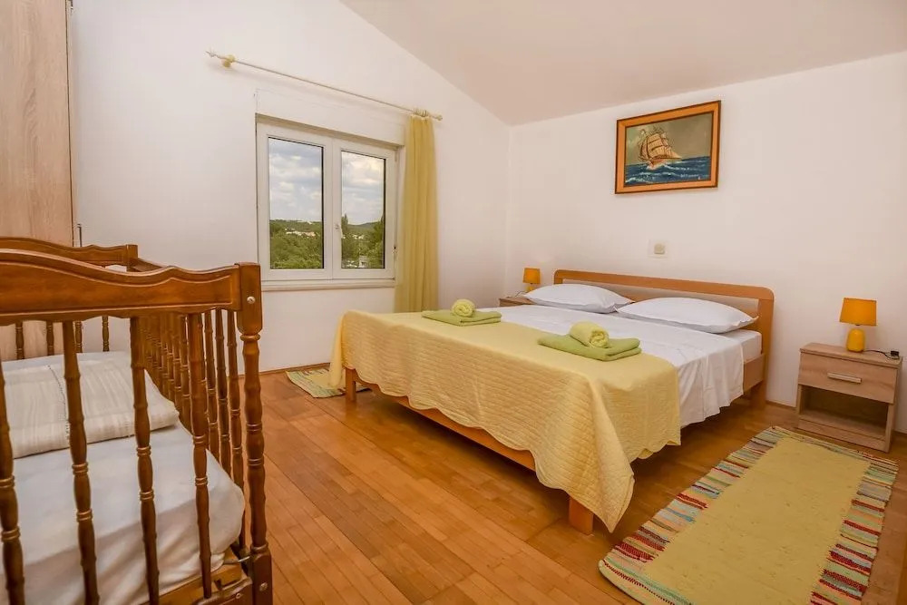 Apartment Karabatic