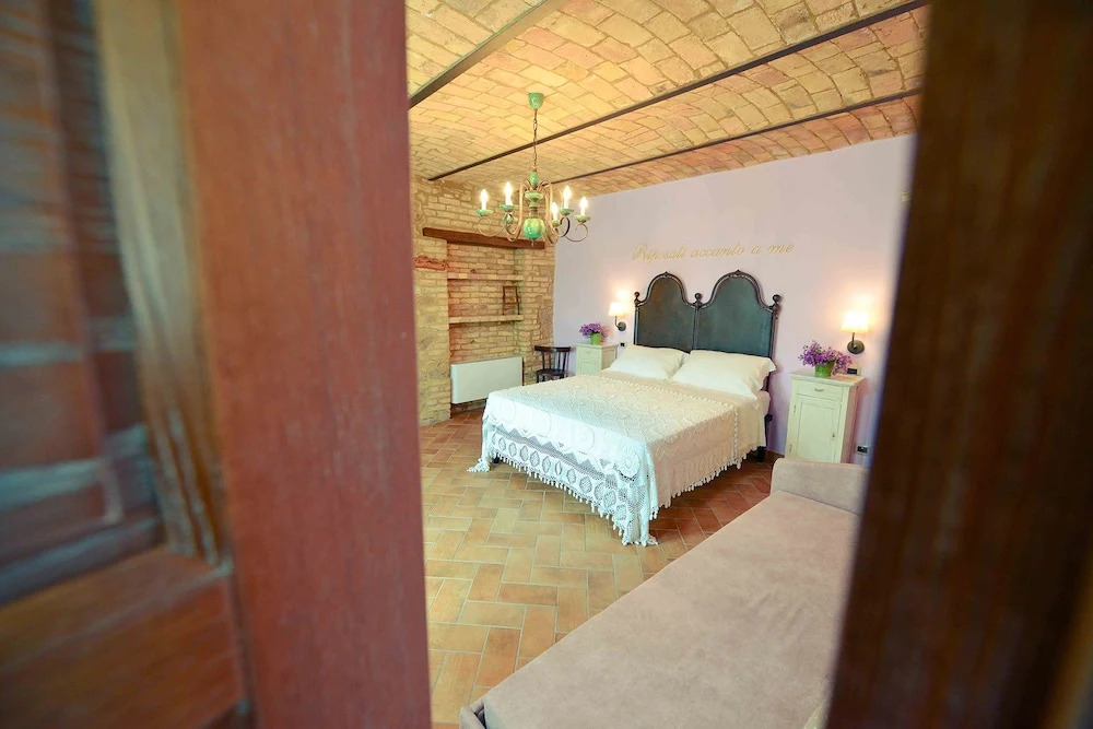 Casale905