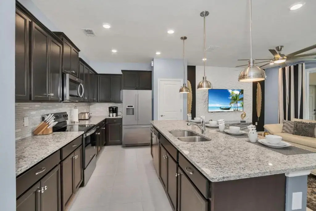 Townhome W/private Pool & Themed Rooms, Near Wdw!