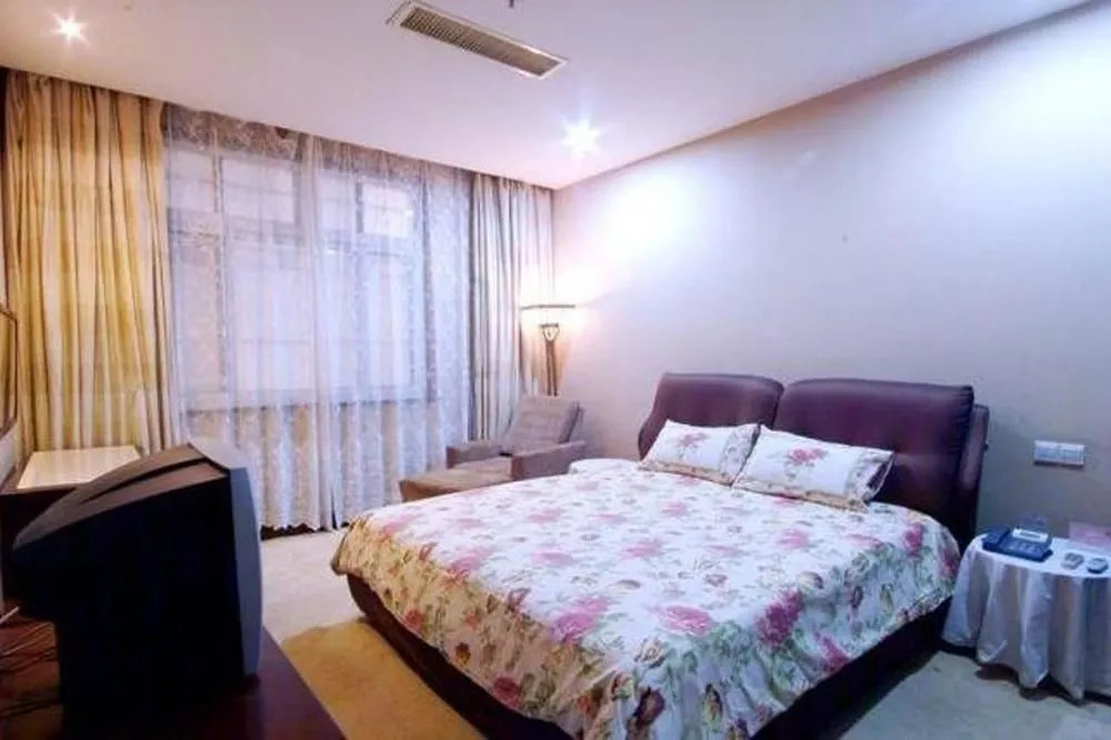 Cuiyuan City Hotel
