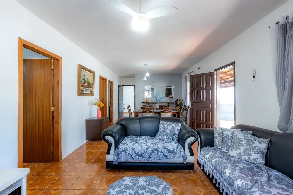 Casa com Churrasqueira e Rede a 210m da Praia