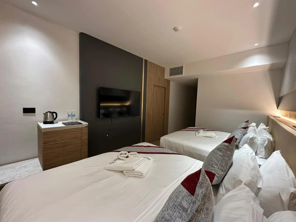 Grand City Hotel