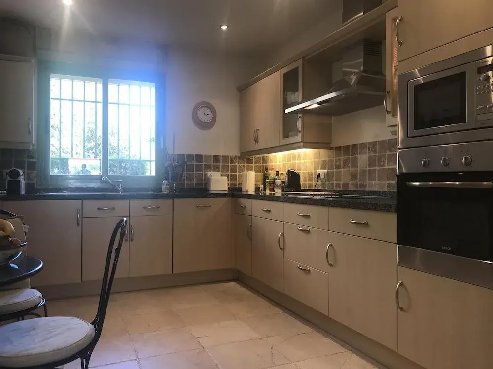 Apartment with Sea Views and Own Garden