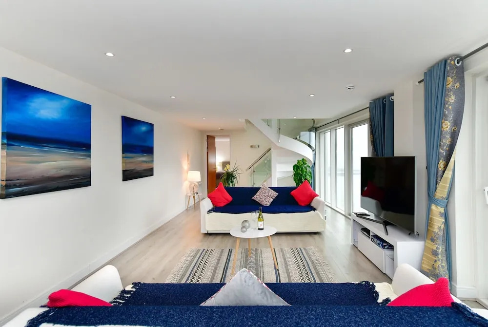 Impressive Beach View Penthouse