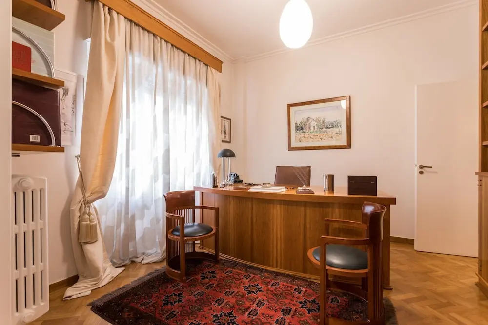 Elegant & Spacious 2bdr Flat