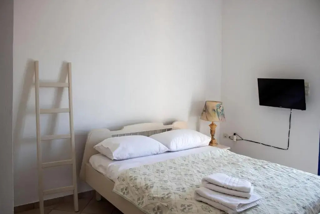 Hara's Studio