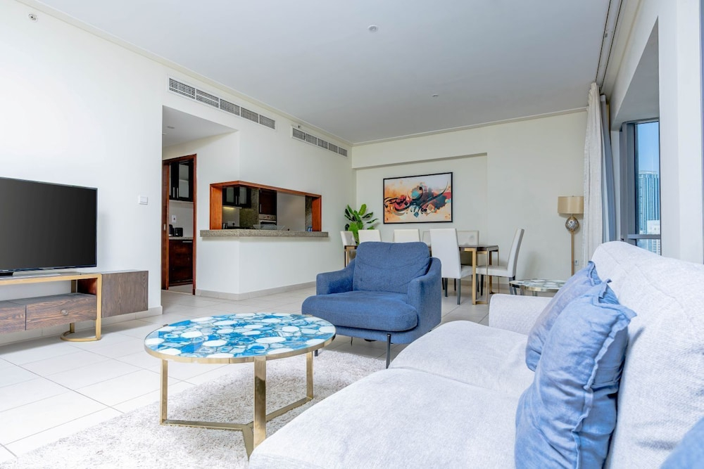 Nasma Luxury Stays - Fantastic Burj Khalifa View From This Fancy Condo