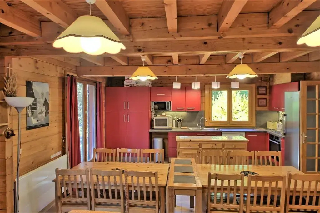 CASA Les Heureux Magnifique CHALET 6 chambres à RISOUL