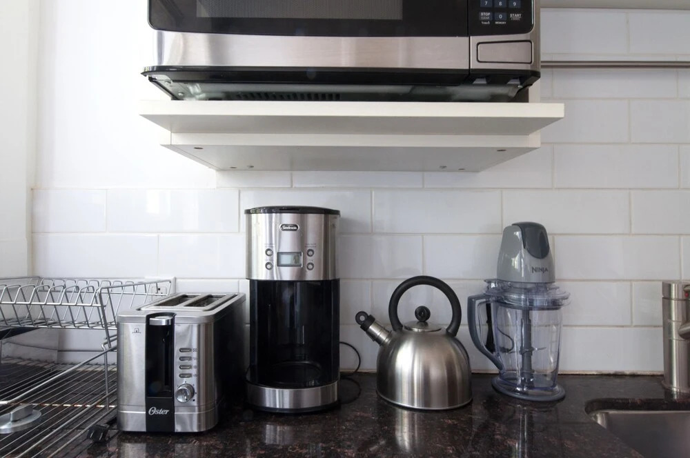 Artsy 3BR in Monkland Village by Host Kick