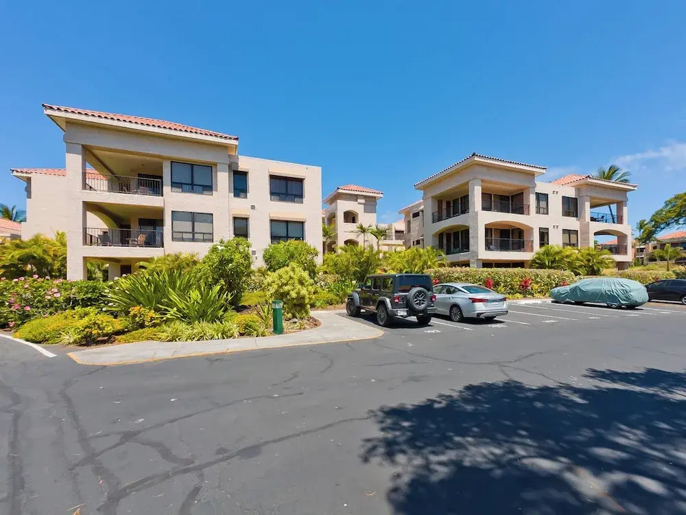 Hilton Pool Pass Luxurious Penthouse Oasis