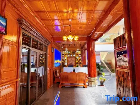 Shangri-La Muxue Xingyue Homestay