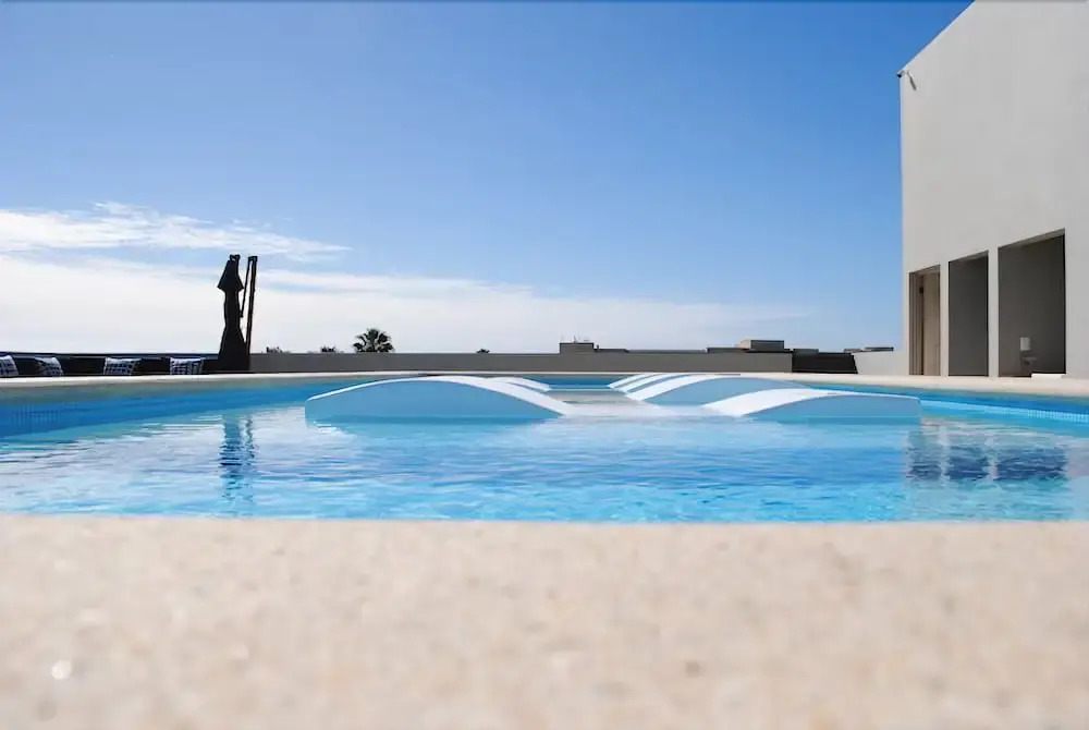 Cactus 1092 Oceanview Lux condo's w Rooftop Pool/Kitchens - Beach Access