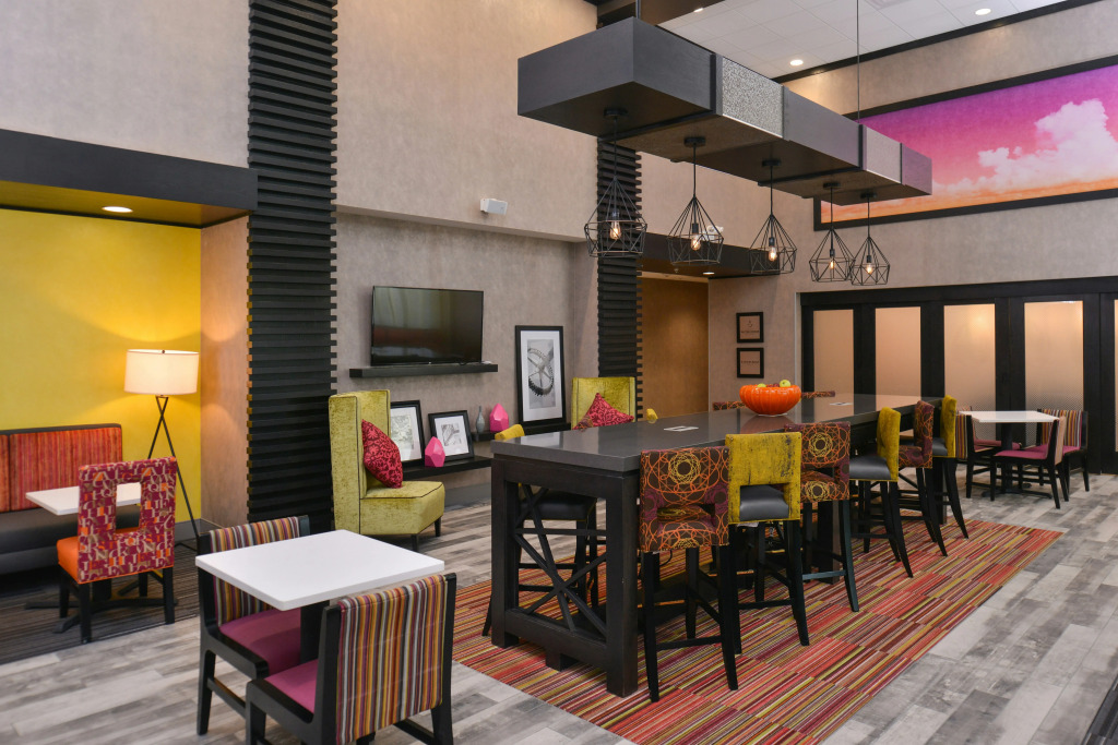 Hampton Inn and Suites Ames, IA