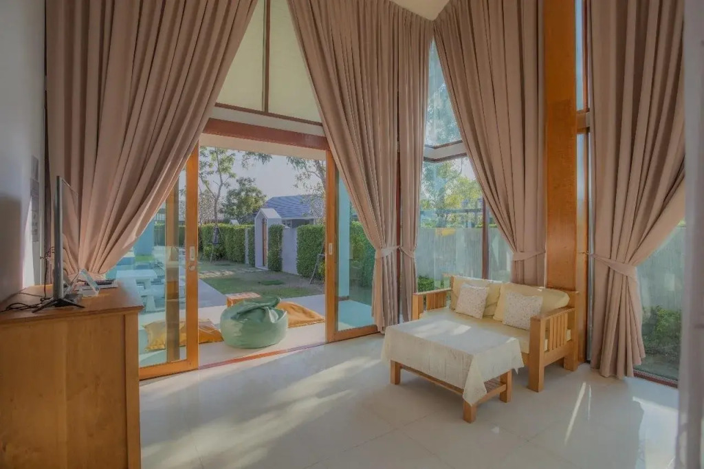Proud Villa Hua Hin Resort