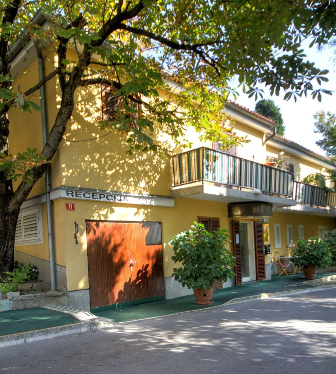 Forgotten Garden Apartments Portoroz