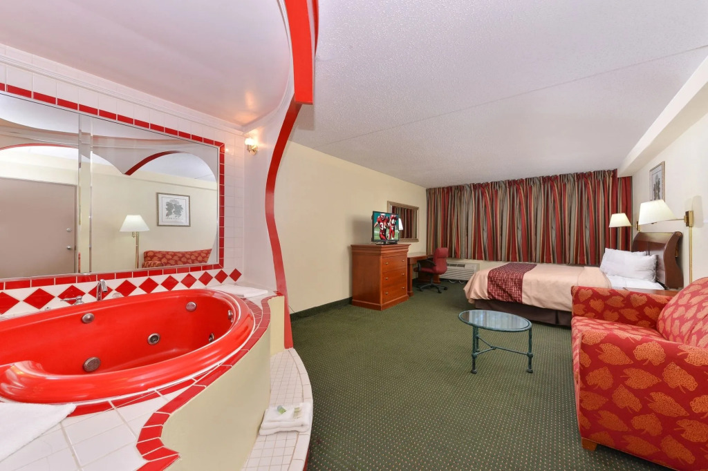 Red Roof Inn and Suites Newark - University