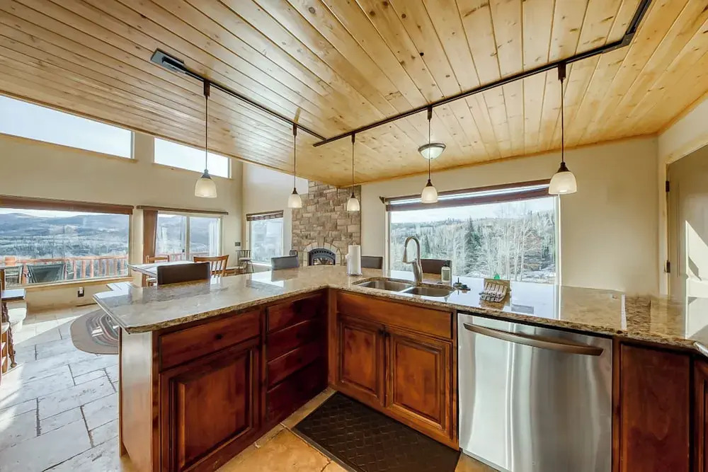 Brian Head Home w/ Views & Master Bedroom Suite