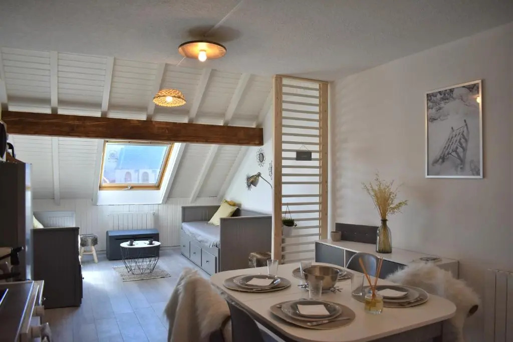 Charmant Studio, Le Petit Gris Des Montagnes