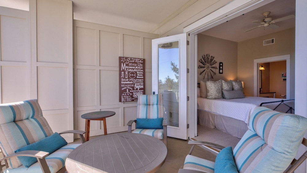 Hello 30a! by Avantstay Private Beach Access + Shared Pool