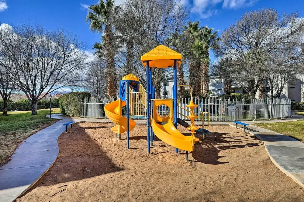 Beautiful St George Condo ~ 5 Mi to Downtown!