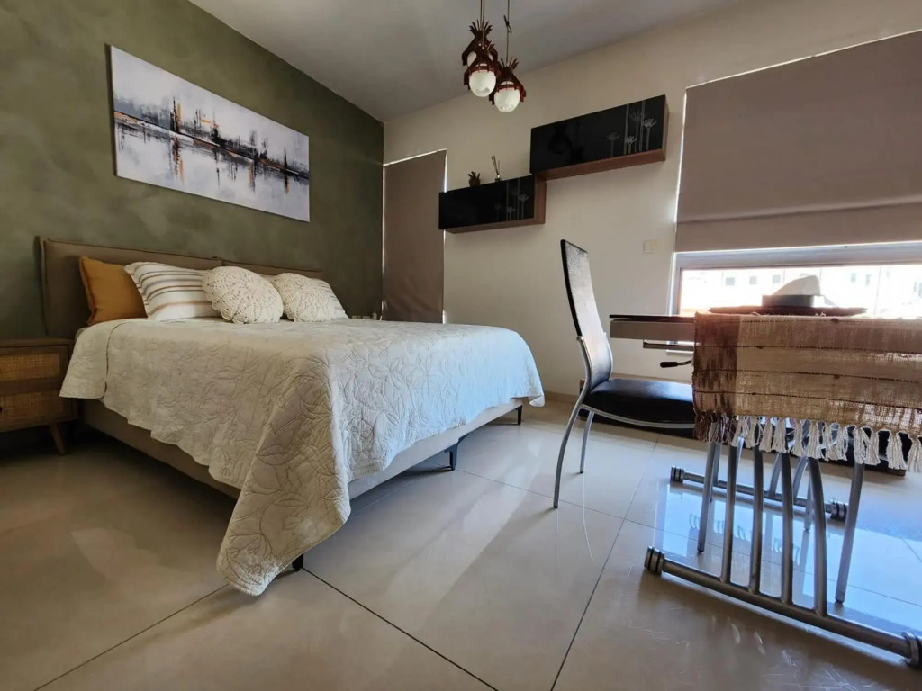 דירת סטודיו/Studio/Apartment