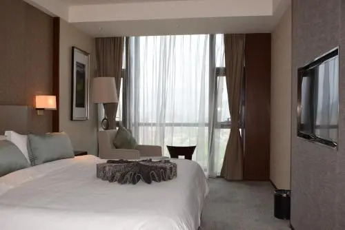 Zhongjian Yanqi Lake View Hotel