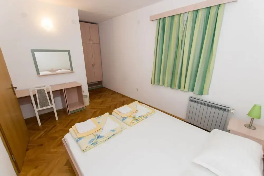 Prgo - Spacious With View & Parking - A2 1. kat