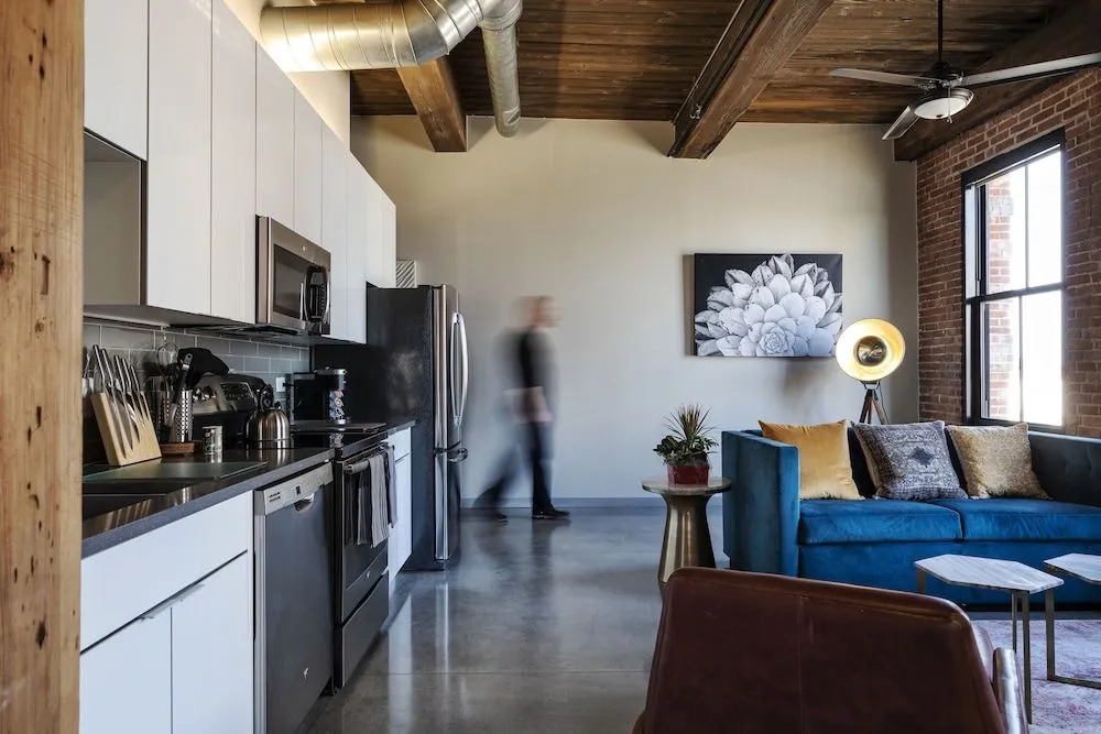 Deedee's Industrial Lofts