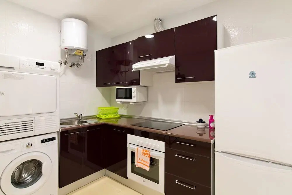Calle Sagasta, 94 Apartment