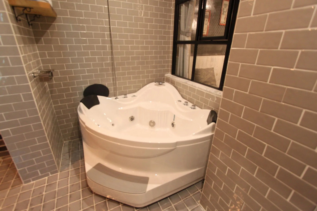 Daegu February Hotel Hwanggeum