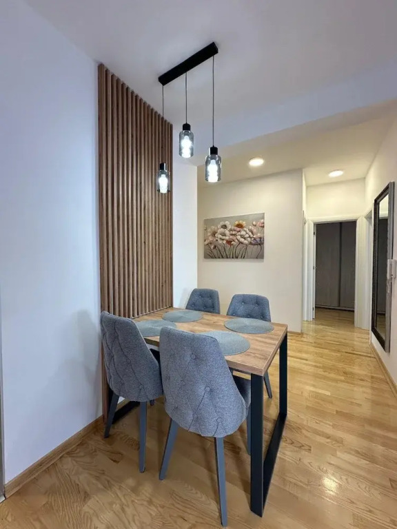 I&I 3 Bedrooms Apartment I