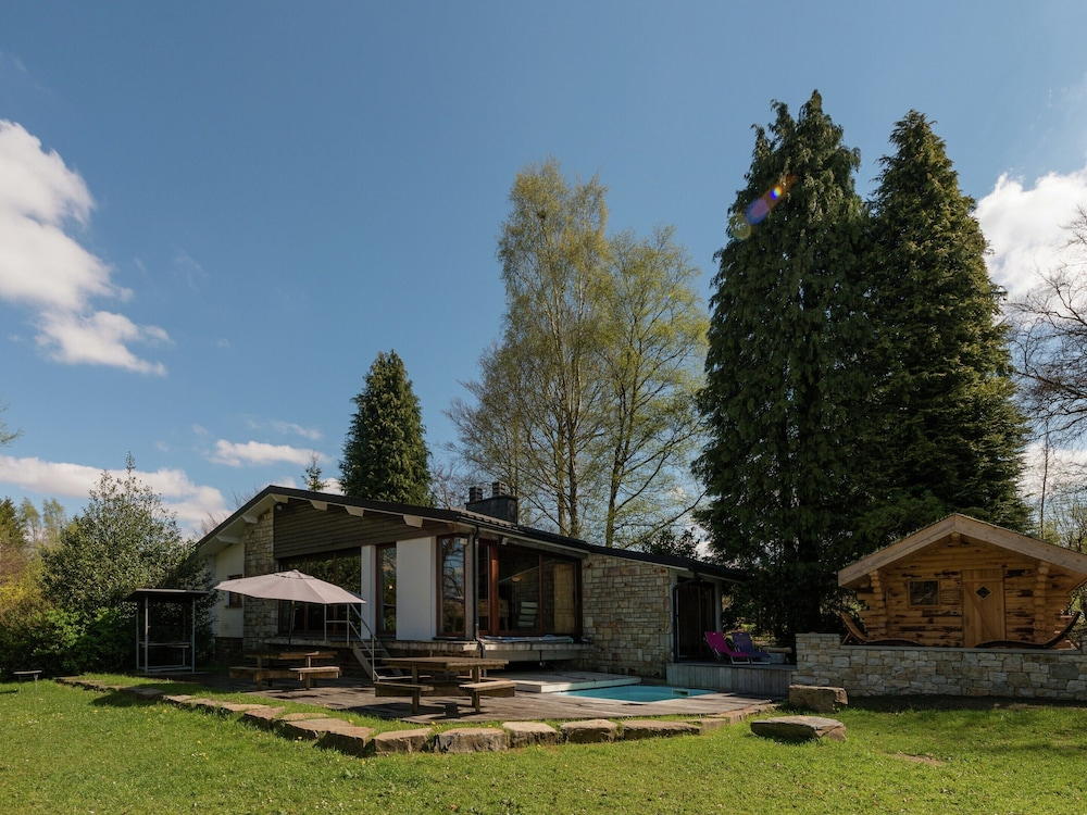 Perfect Holiday Home in Waimes With Swimming Pool