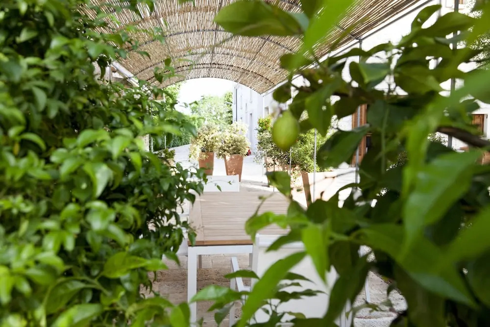 Masseria Lacatena