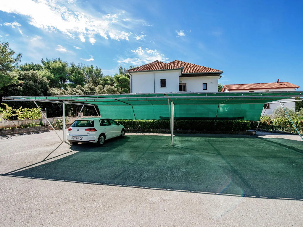 Apartment in Dalmatia With Terrace