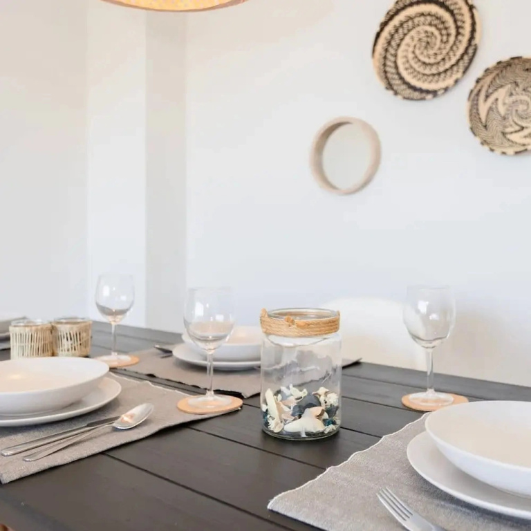Liiiving in Matosinhos - Seaside Balcony Apartment