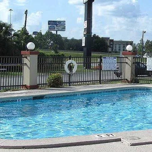 New Valdosta Inn and Suites