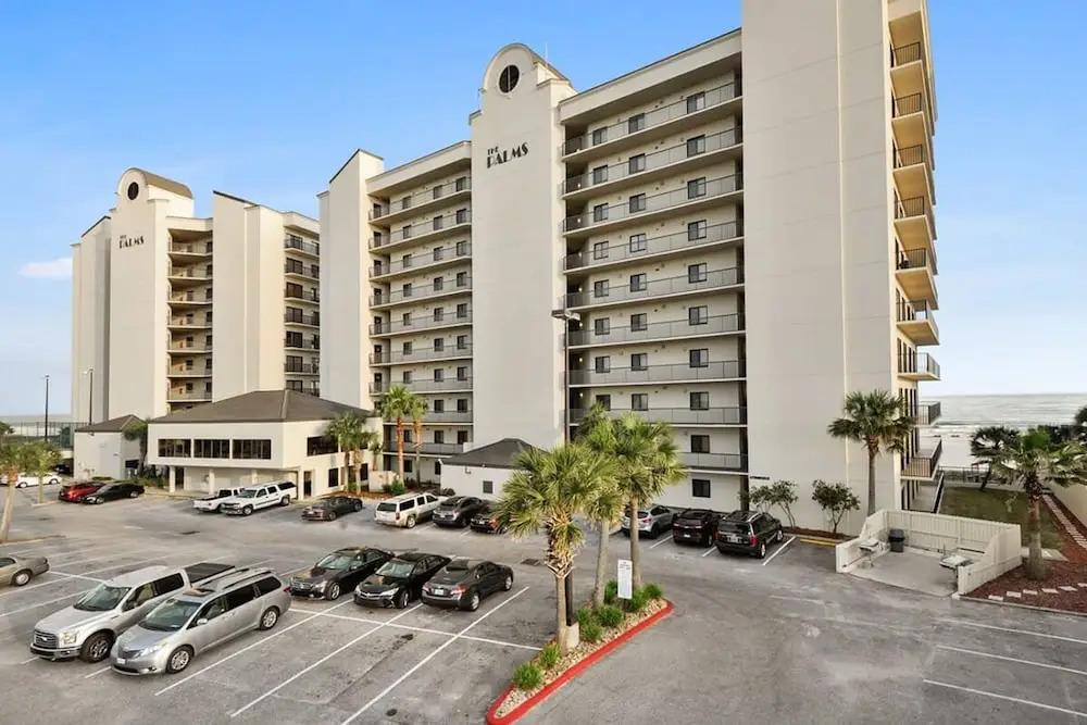 Palms 915- Premier Beachfront Condo