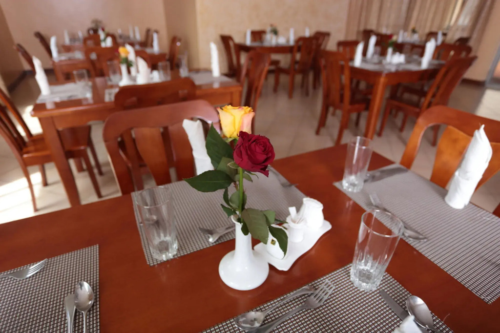Longview Suites