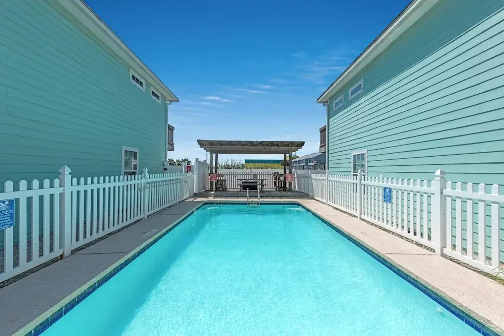 Family Tides Beach House by Silver Sands Vacation Rentals
